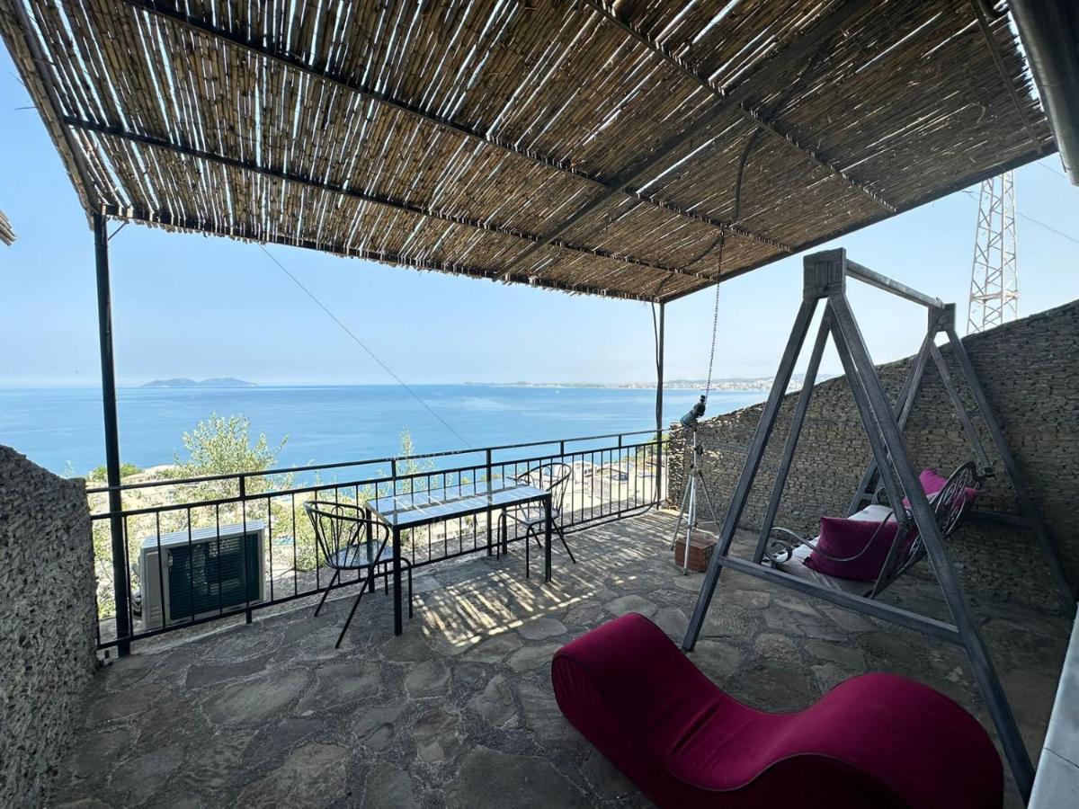 Hotel Vila "Oda E Miqve" Vlorë Exteriör bild