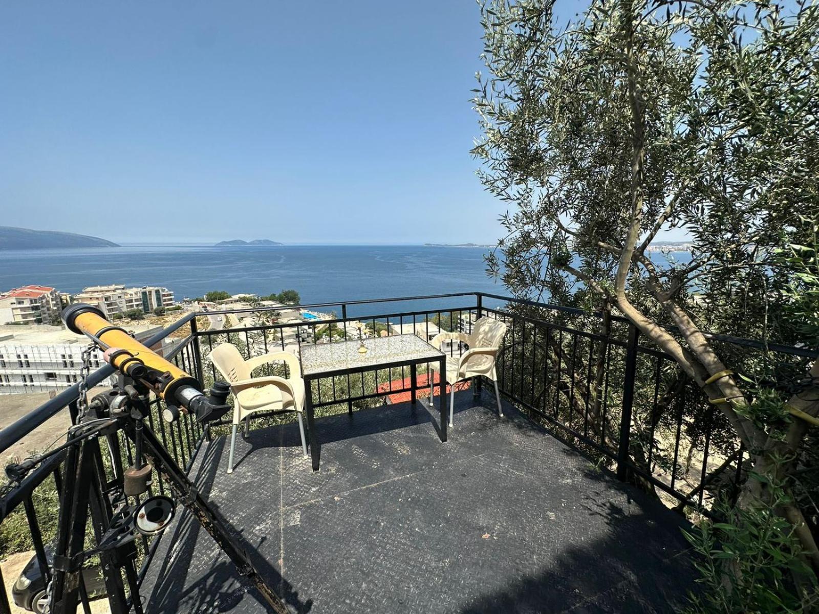 Hotel Vila "Oda E Miqve" Vlorë Exteriör bild